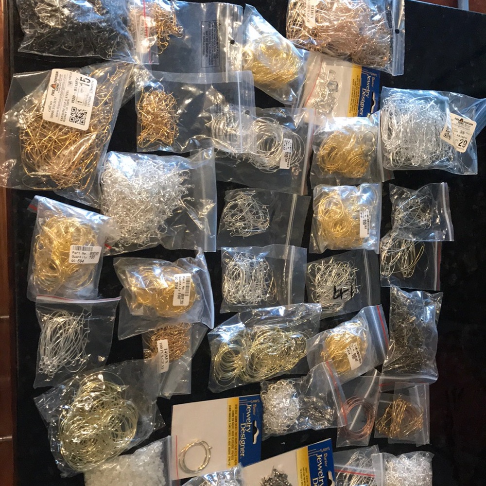 Huge lot of earrings findings